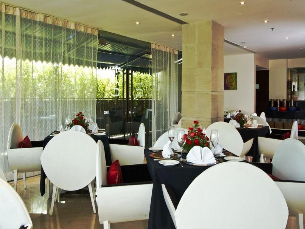 Svenska Design Hotel, Electronic City, Bangalore Kammasandra Dış mekan fotoğraf